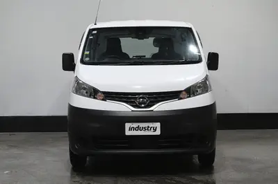2021 Nissan Nv200 5-Seater Work Horse photo 6
