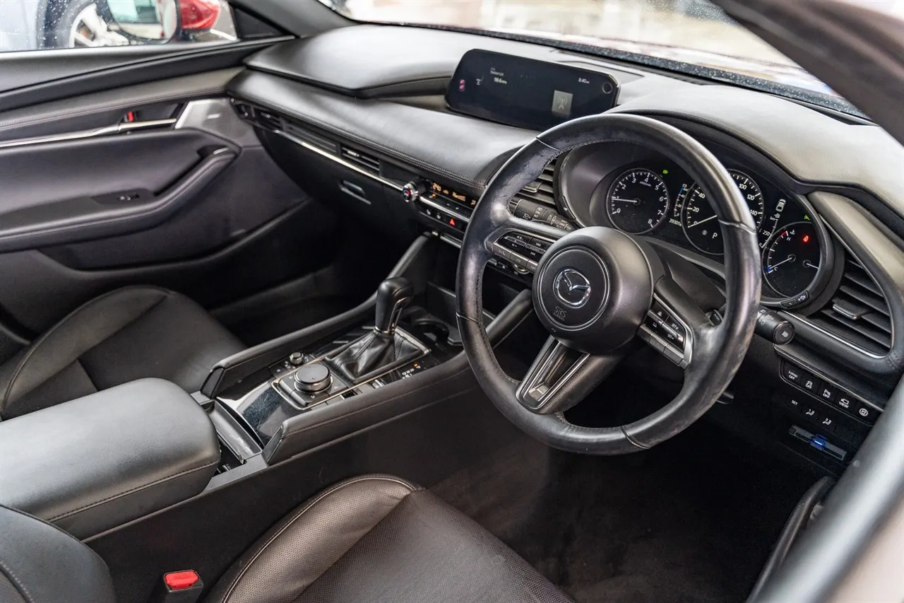 2019 Mazda 3 END OF Month Special - Hybrid top spec