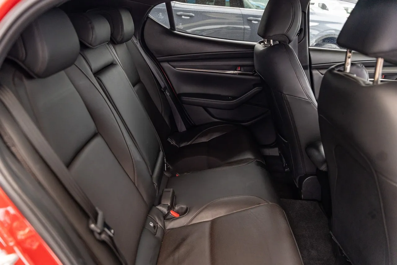 2019 Mazda 3 END OF Month Special - Hybrid top spec