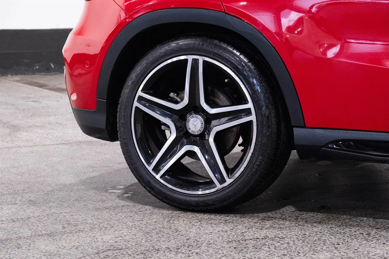 2015 Mercedes-Benz GLA 250 4Matic AMG
