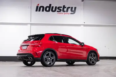 2015 Mercedes-Benz GLA 250 4Matic AMG photo 4