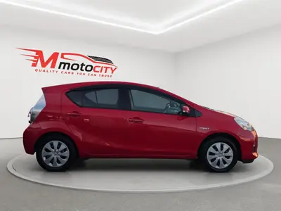 2013 Toyota Aqua Push Start, Leather Seats, photo 2