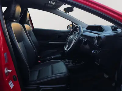 2013 Toyota Aqua Push Start, Leather Seats, photo 13