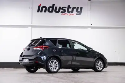 2017 Toyota Corolla GLX 1.8P photo 15