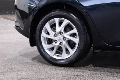 2017 Toyota Corolla GLX 1.8P photo 25