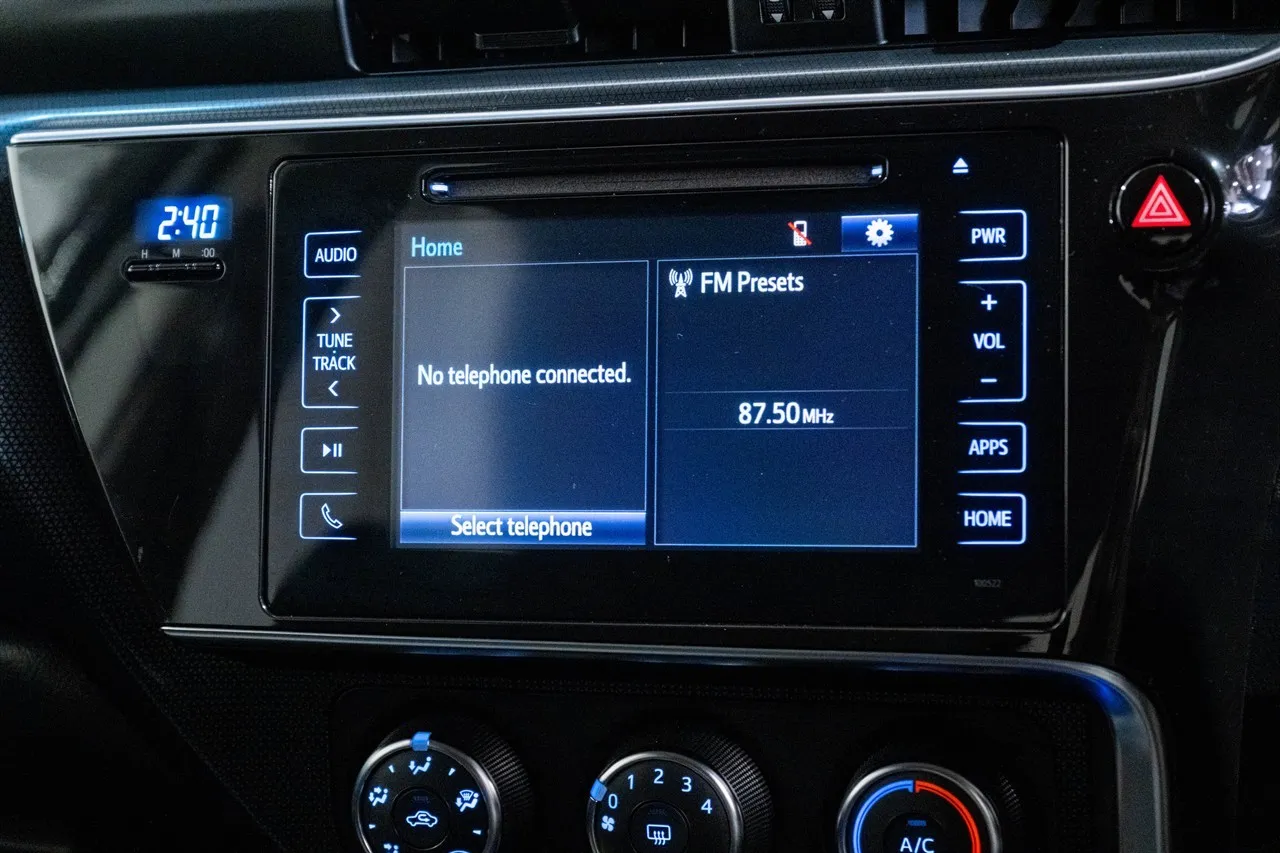 2017 Toyota Corolla GLX 1.8P