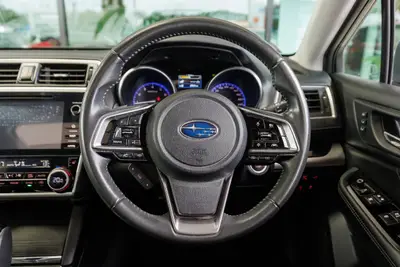 2019 Subaru Outback Premium AWD NZ New photo 19