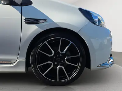 2016 Toyota Aqua GS Sport, Half leather seats photo 19