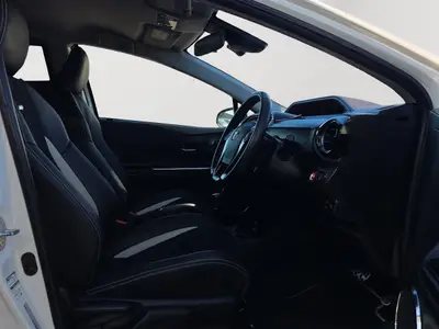 2016 Toyota Aqua GS Sport, Half leather seats photo 12