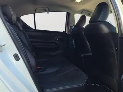 2016 Toyota Aqua GS Sport, Half leather seats photo 14