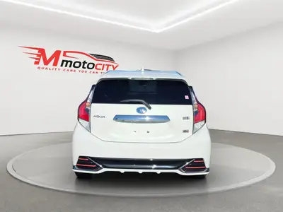 2016 Toyota Aqua GS Sport, Half leather seats photo 4