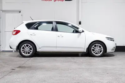 2012 Kia Cerato LX photo 8