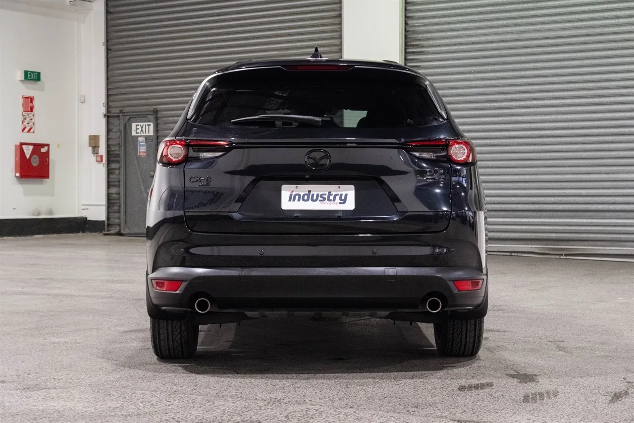 2020 Mazda Cx-8 25S Black Pack!
