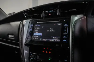 2017 Toyota Fortuner GXL 7S photo 17