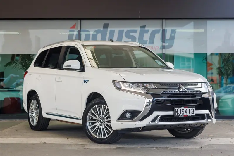 2021 Mitsubishi Outlander XLS PHEV 2.4 4WD NZ