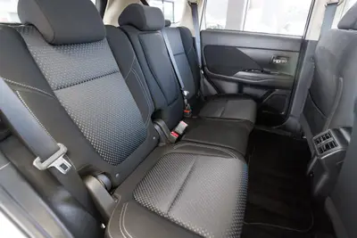 2021 Mitsubishi Outlander XLS PHEV 2.4 4WD NZ photo 16