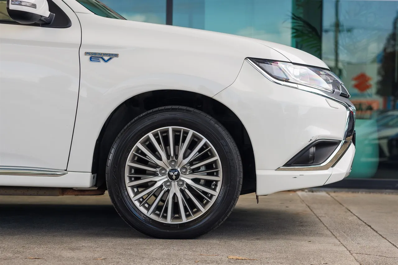 2021 Mitsubishi Outlander XLS PHEV 2.4 4WD NZ