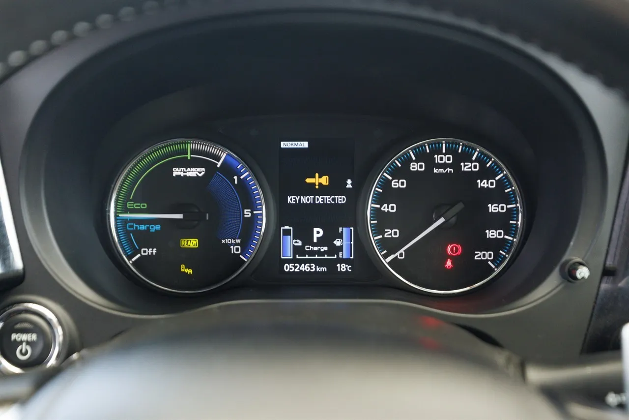 2021 Mitsubishi Outlander XLS PHEV 2.4 4WD NZ