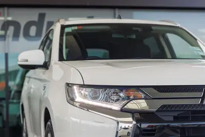 2021 Mitsubishi Outlander XLS PHEV 2.4 4WD NZ photo 11