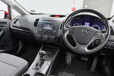 2015 Kia Cerato LX 1.8P/6AT/HA/5DR/5 photo 18