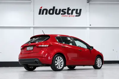 2015 Kia Cerato LX 1.8P/6AT/HA/5DR/5 photo 9