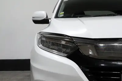 2018 Honda Vezel Hybrid X Sensing photo 7