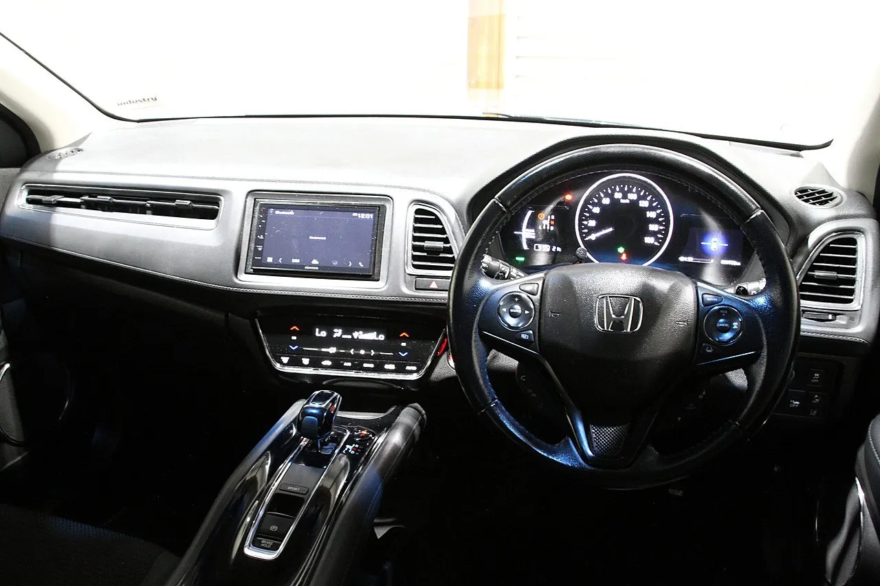 2018 Honda Vezel Hybrid X Sensing
