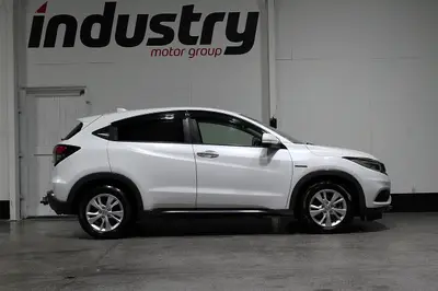 2018 Honda Vezel Hybrid X Sensing photo 8