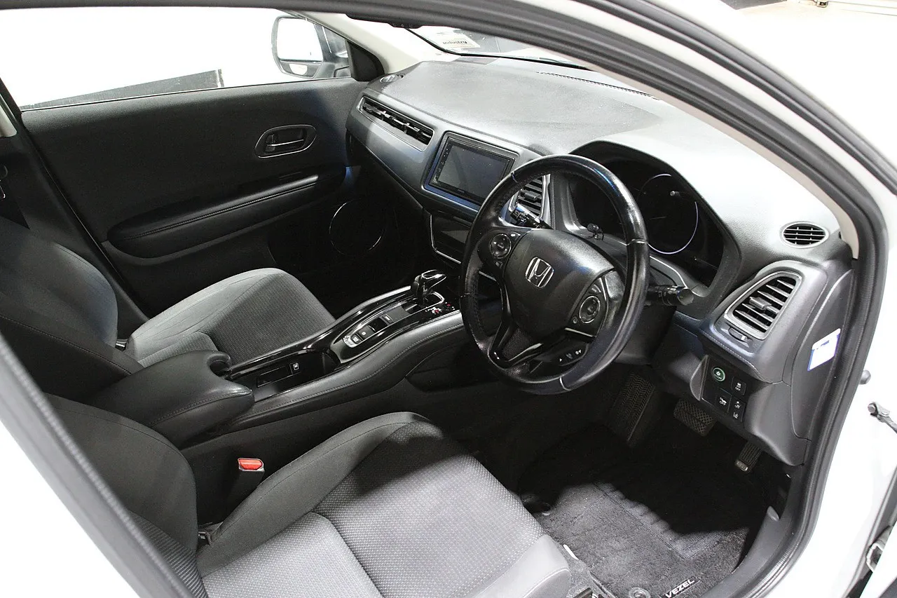 2018 Honda Vezel Hybrid X Sensing