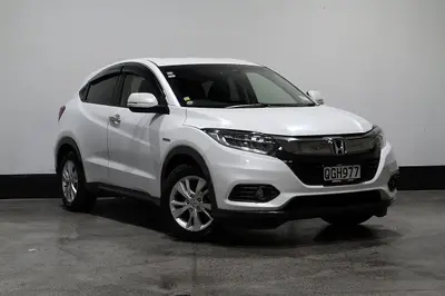 2018 Honda Vezel Hybrid X Sensing photo 1