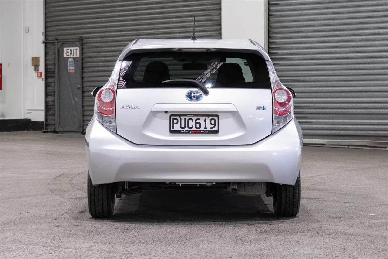 2013 Toyota Aqua G Spec