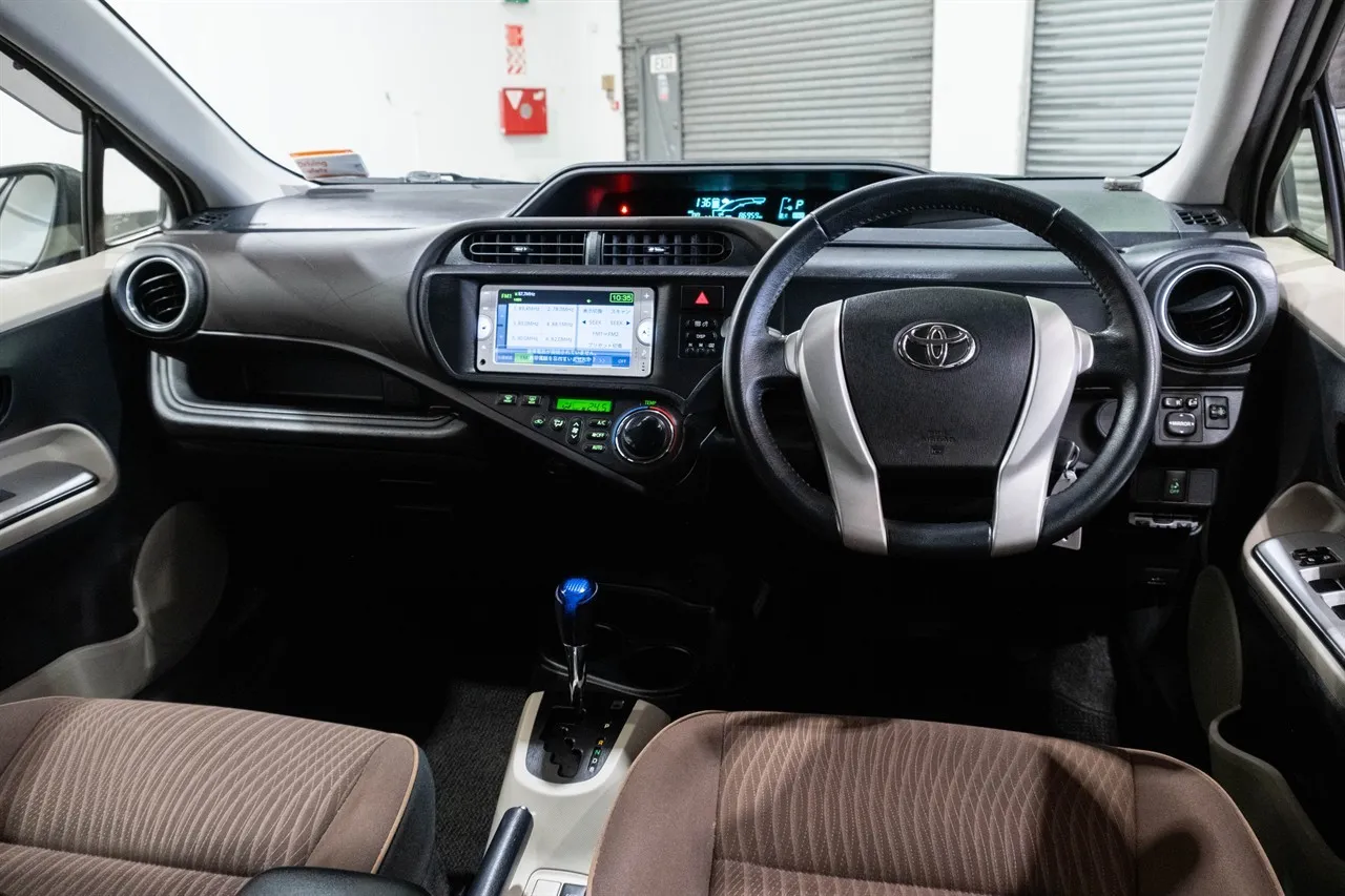 2013 Toyota Aqua G Spec