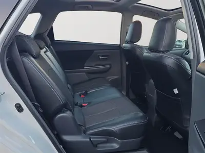 2014 Toyota Prius Alpha S, Panoramic dual roof Station photo 15