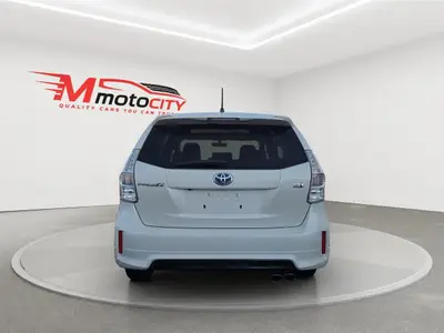 2014 Toyota Prius Alpha S, Panoramic dual roof Station photo 4