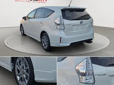2014 Toyota Prius Alpha S, Panoramic dual roof Station photo 10