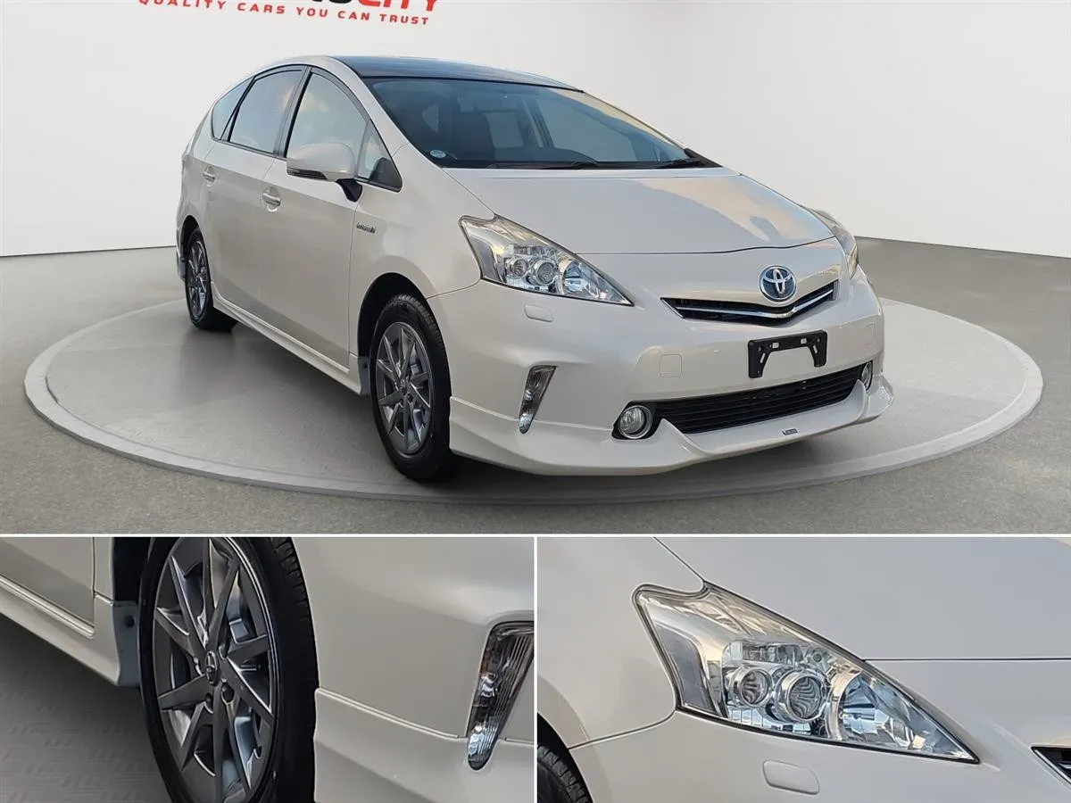2014 Toyota Prius Alpha S, Panoramic dual roof Station, photo 9 of 20
