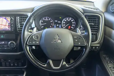 2017 Mitsubishi Outlander 7 Seater High Spec photo 18