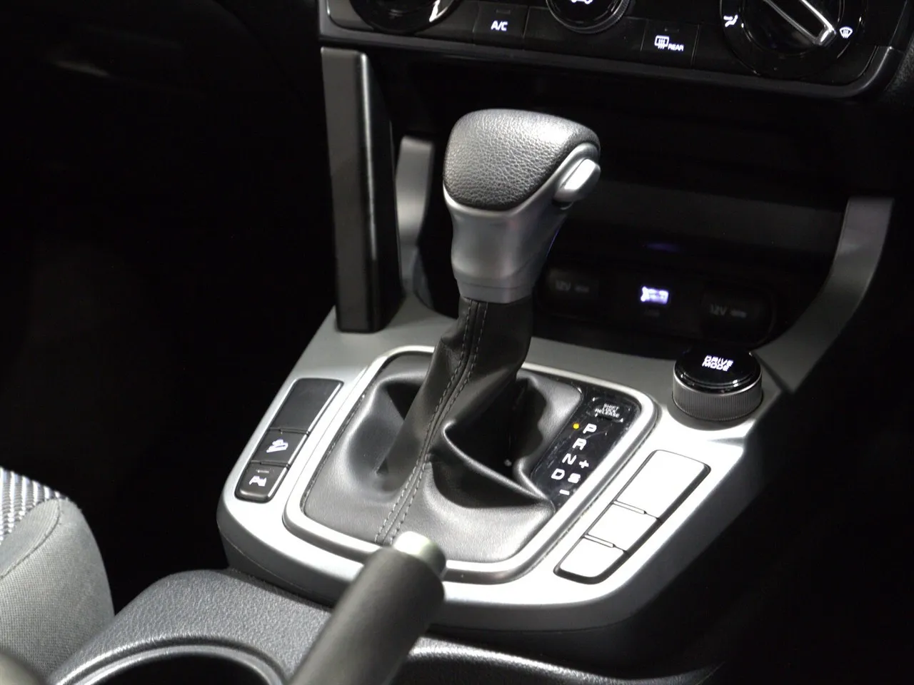 2024 Kia Seltos LX 2.0P/IV