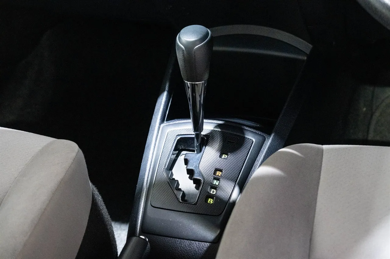 2015 Toyota Corolla Hybrid 3.9L/100km!