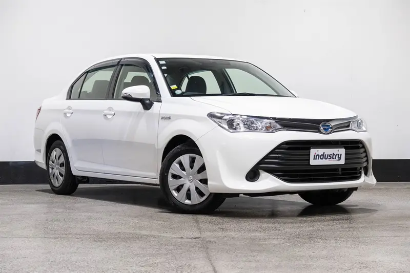 2015 Toyota Corolla Hybrid 3.9L/100km!