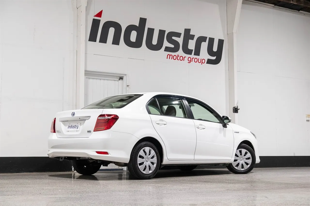2015 Toyota Corolla Hybrid 3.9L/100km!
