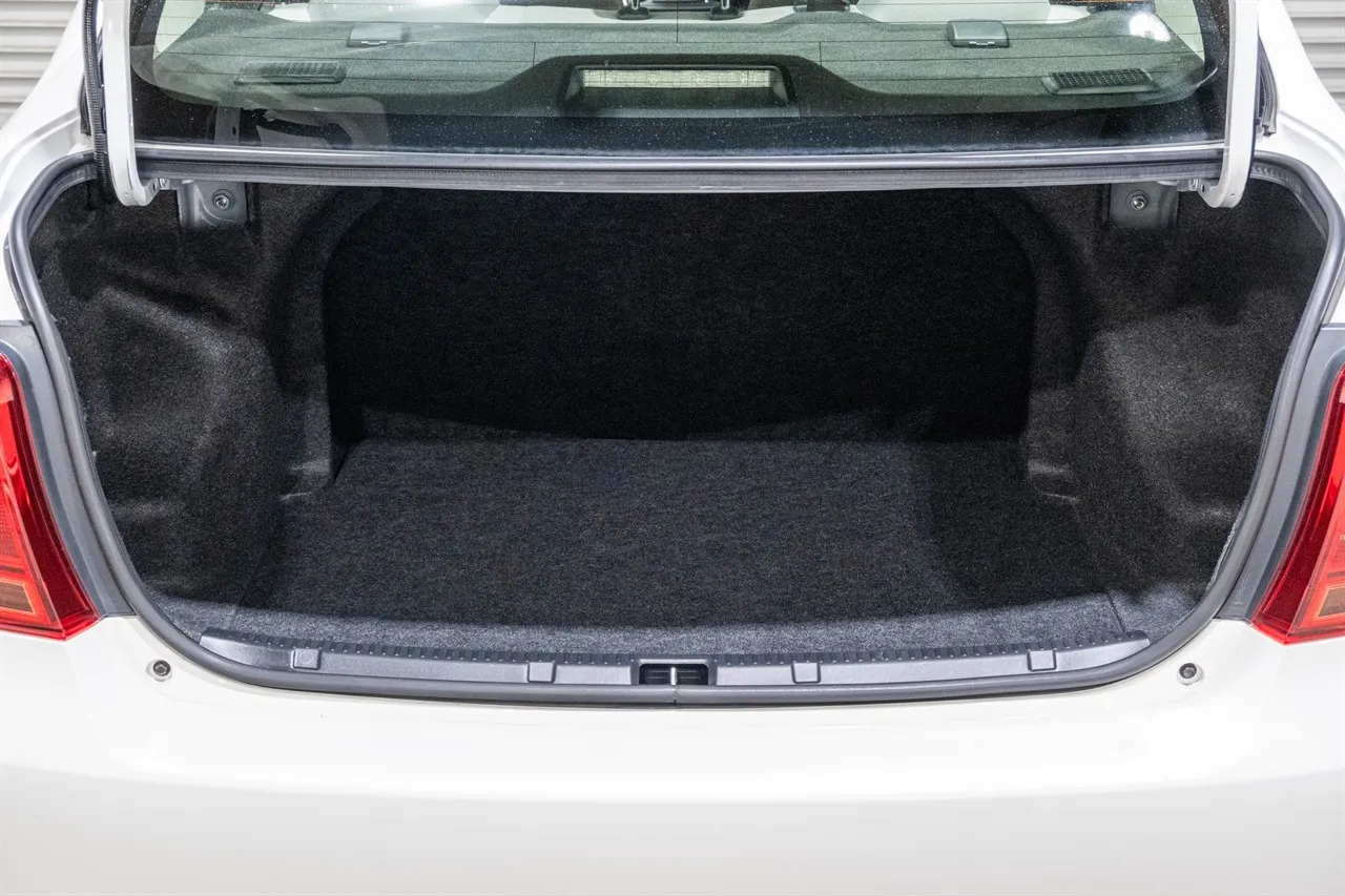 2015 Toyota Corolla Hybrid 3.9L/100km!