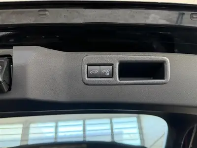 2020 Toyota Harrier G 2.5 Hybrid Electric Tailgate photo 19