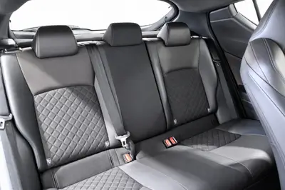 2019 Toyota C-HR Hybrid G-Spec photo 19