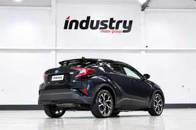 2019 Toyota C-HR Hybrid G-Spec photo 26