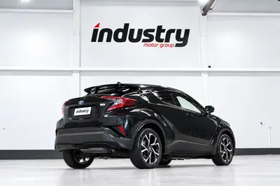 2019 Toyota C-HR Hybrid G-Spec photo 30