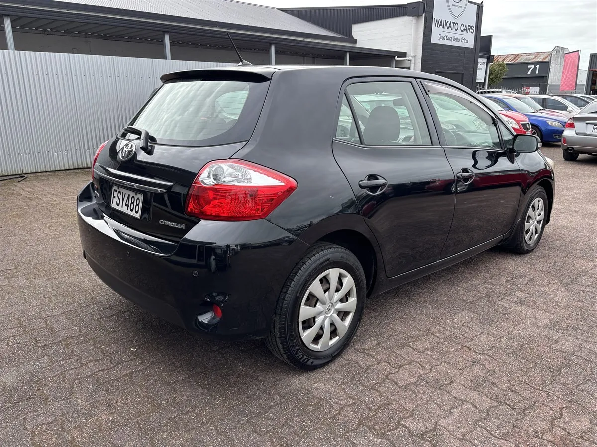 2011 Toyota Corolla 1.8P GX HATCH 5 6M