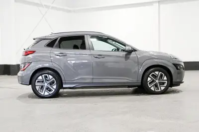 2021 Hyundai Kona EV 64kWh photo 9