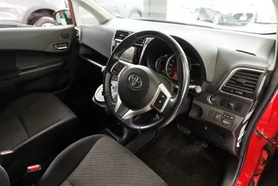 2016 Toyota Ractis 1.5G Facelift Low Km photo 3