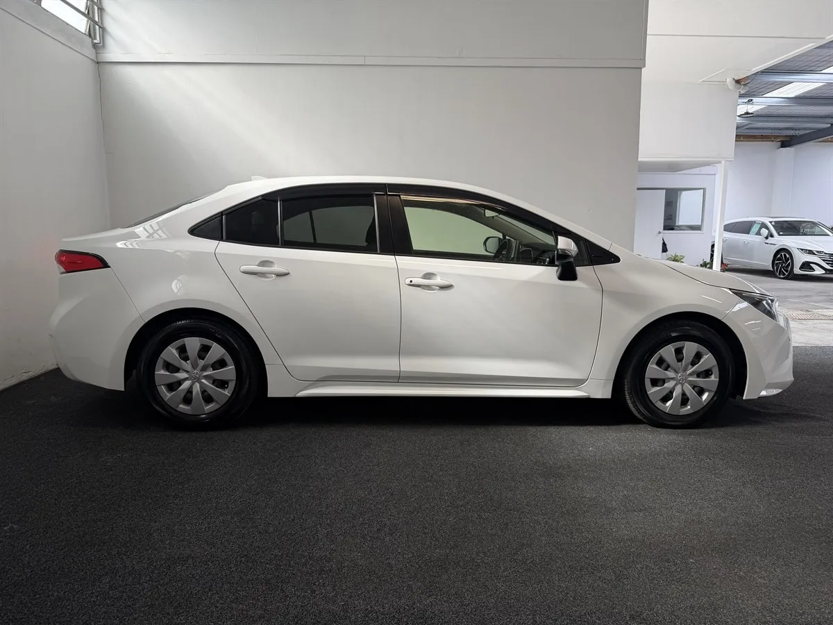 2023 Toyota Corolla G-X, photo 3 of 18